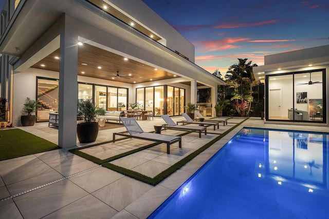 2 of 89 - 400 Ne 4th Street, Boca Raton, FL