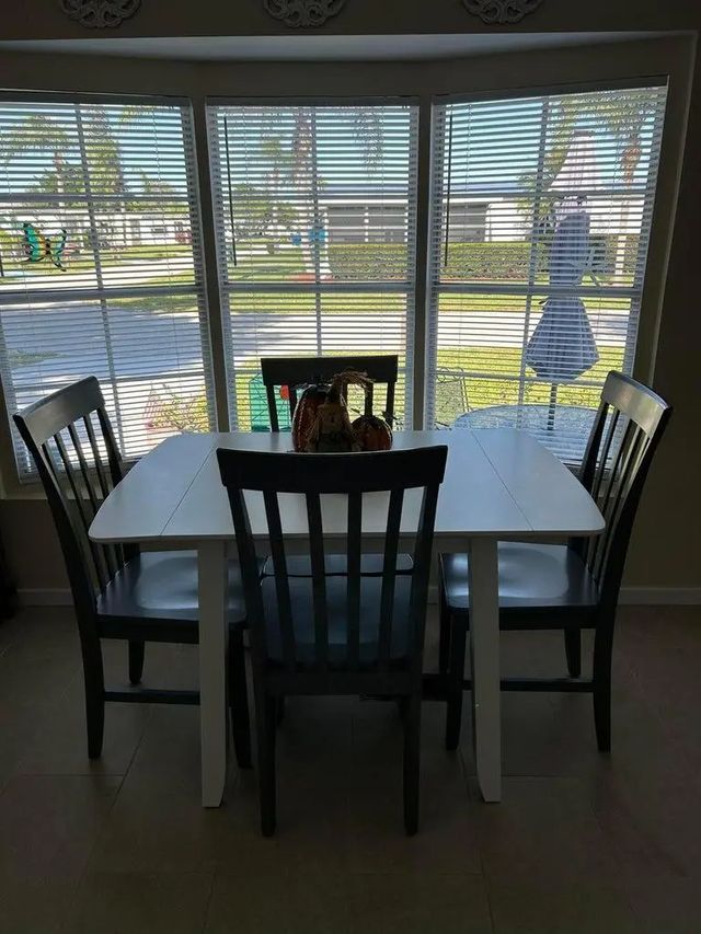 4 of 18 - 254 W Caribbean, Port St. Lucie, FL