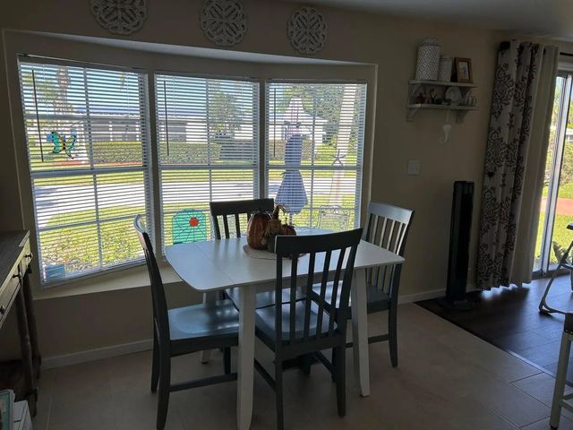 5 of 18 - 254 W Caribbean, Port St. Lucie, FL