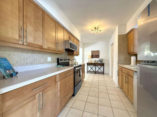 3 of 36 - 1532 Ne 27th Drive, Wilton Manors, FL
