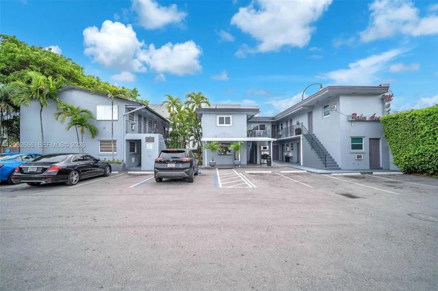 8 E 13th Street, Hialeah