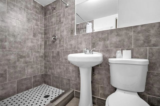 4 of 11 - 8 E 13th Street, Hialeah, FL