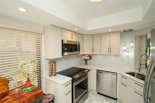 2 of 45 - 14945 Sw 49th Lane #h-6, Miami, FL