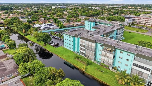 2 of 34 - 4141 Nw 44th Avenue #217, Lauderdale Lakes, FL