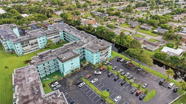 3 of 34 - 4141 Nw 44th Avenue #217, Lauderdale Lakes, FL