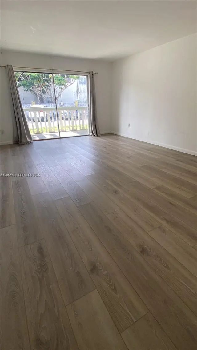 4 of 6 - 15205 Ne 6th Avenue #d104, Miami, FL