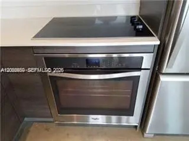 2 of 14 - 151 Se 1st Street #3207, Miami, FL