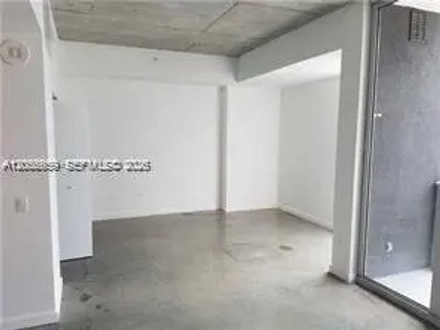 4 of 14 - 151 Se 1st Street #3207, Miami, FL