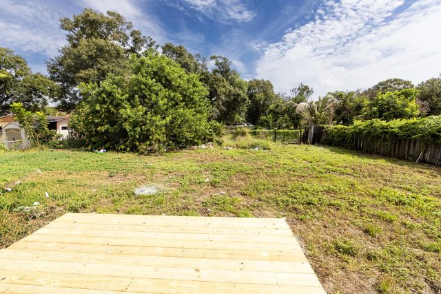 3 of 16 - 2308 Georgia Avenue, Fort Pierce, FL
