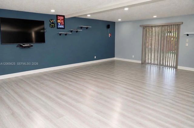 2 of 10 - 4332 Nw 3rd Terrace, Deerfield Beach, FL