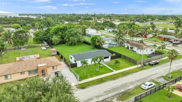 3 of 43 - 2600 Nw 205th Street, Miami Gardens, FL
