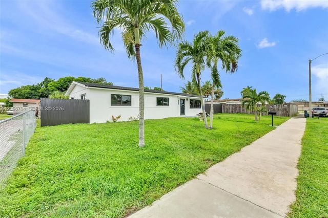 4 of 43 - 2600 Nw 205th Street, Miami Gardens, FL