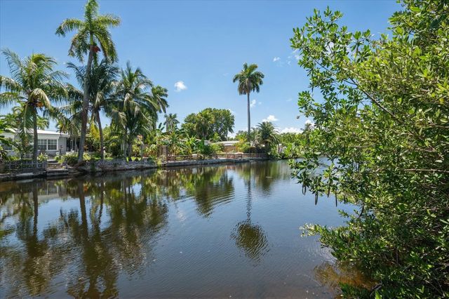 5 of 25 - 1158 Grant Street, Hollywood, FL