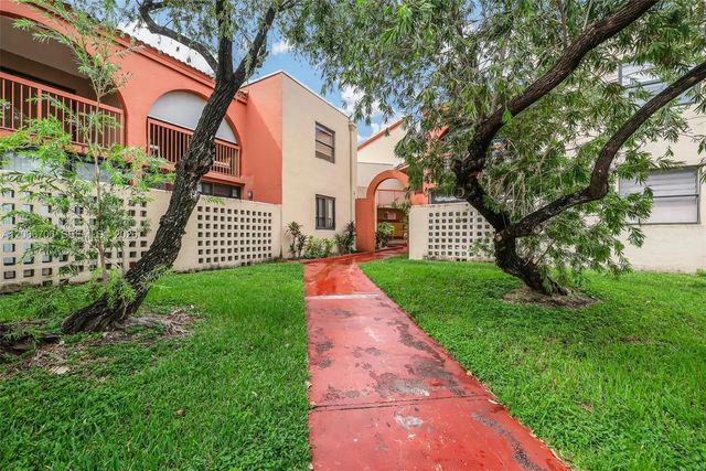 2 of 40 - 10245 Nw 9th St Circle #102-9, Miami, FL