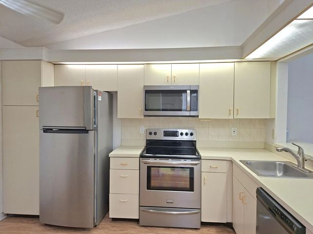 3 of 44 - 10032 Andrea Lane, Boynton Beach, FL
