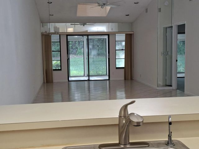 5 of 44 - 10032 Andrea Lane, Boynton Beach, FL