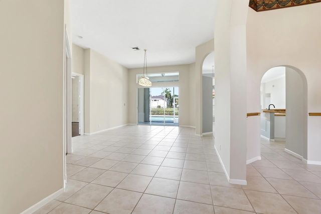 4 of 41 - 533 Cypress Green Circle, Wellington, FL