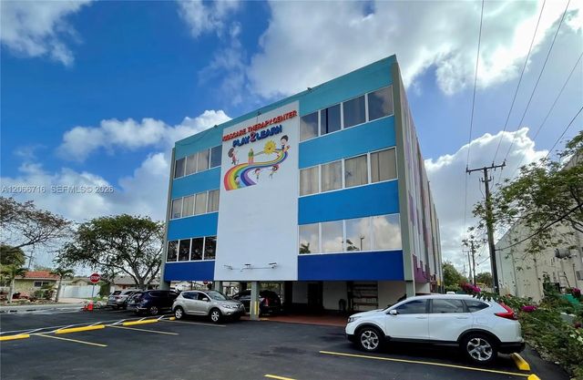 1140 W 50th Street, Hialeah