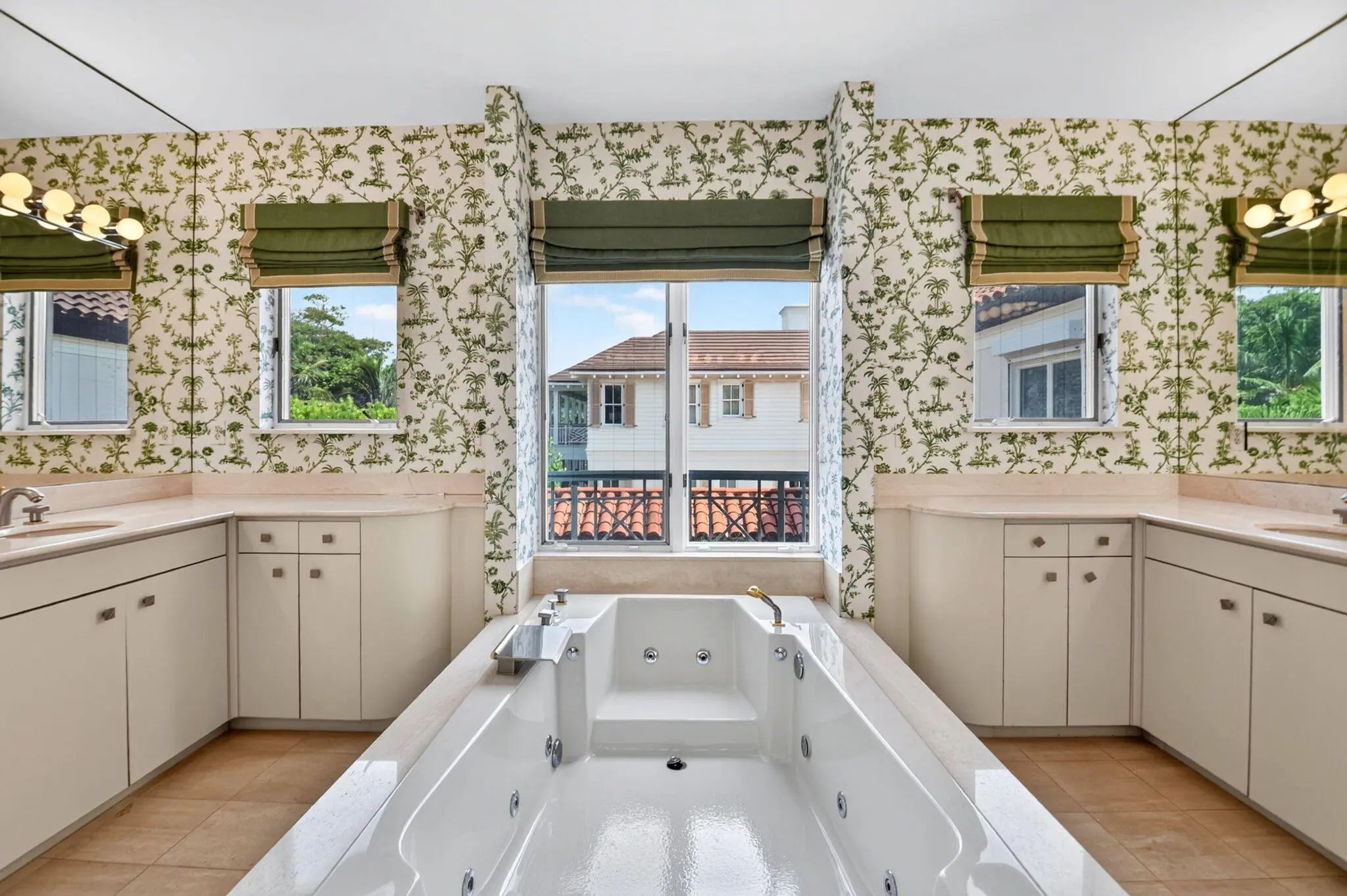 5011 S Flagler Drive, West Palm Beach, FL, 33405