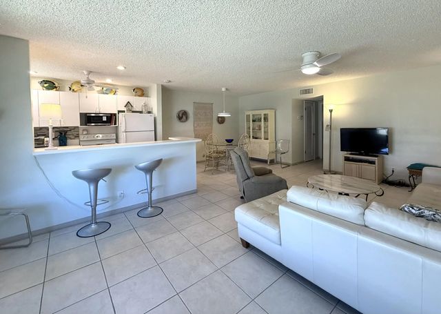 5 of 26 - 200 Bayview Avenue #b, Boynton Beach, FL