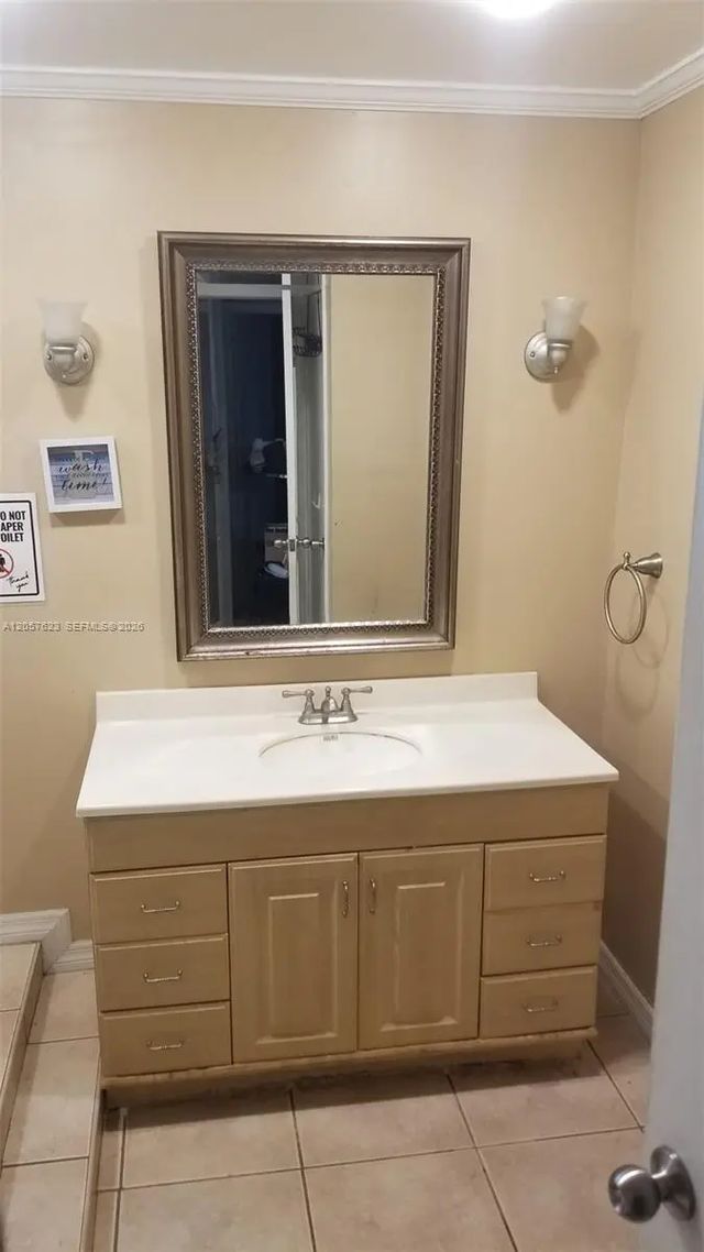 4 of 32 - 6729 Arbor Drive, Miramar, FL