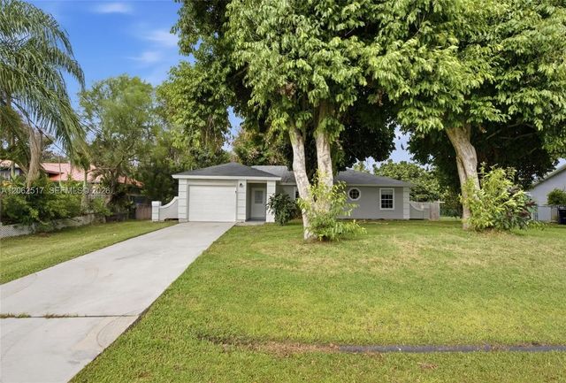 1617 Sw Hampshire Lane, Port St. Lucie