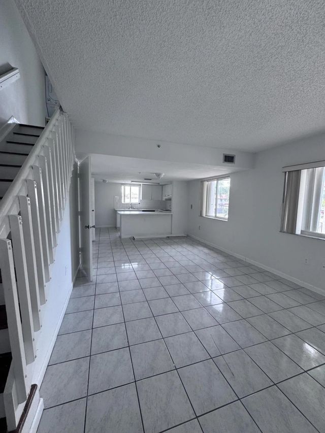 3 of 18 - 551 Nw 82nd Avenue #526, Miami, FL