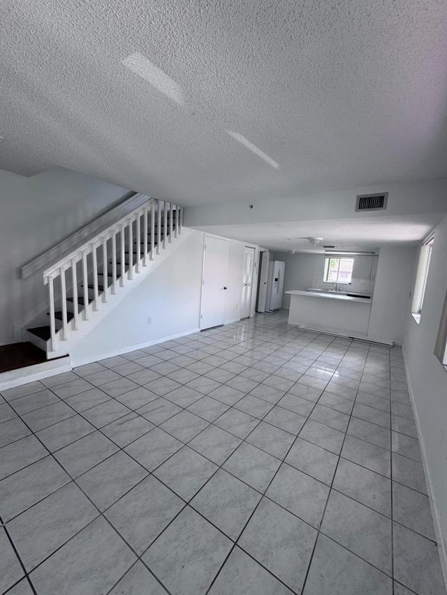 4 of 18 - 551 Nw 82nd Avenue #526, Miami, FL