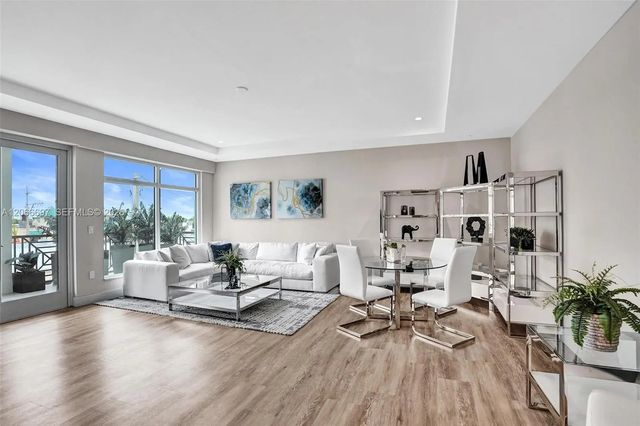 41 Sw Seminole Street #unit #3-10, Stuart