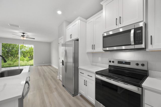4 of 18 - 1614 Gaiety Way, Fort Pierce, FL
