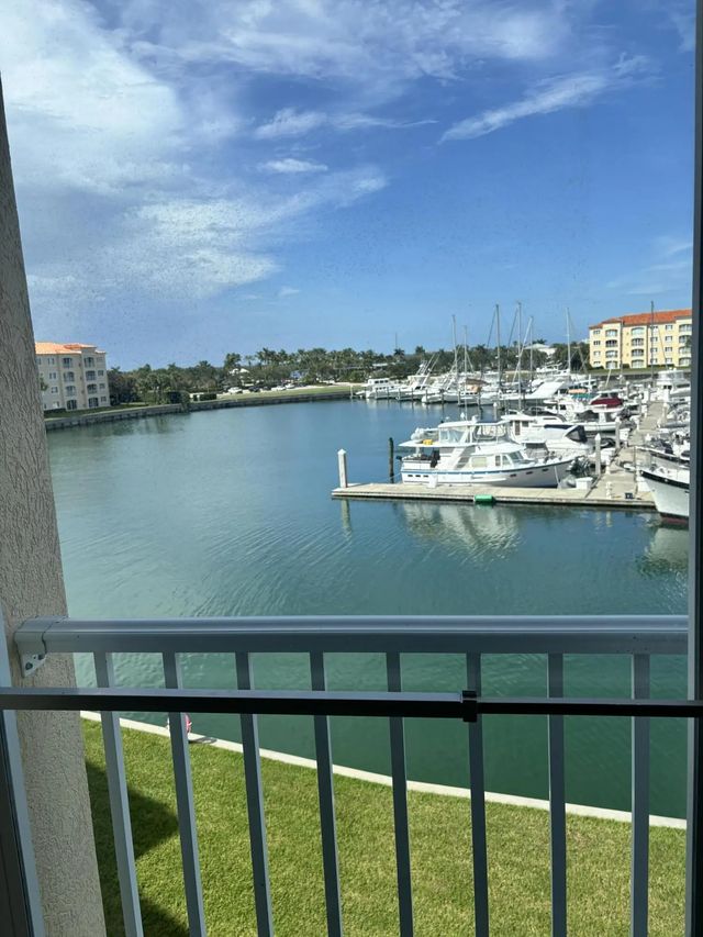 14 Harbour Isle Drive W #301, Fort Pierce