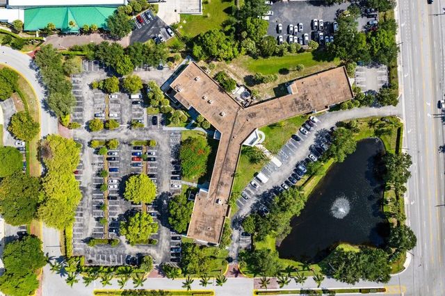 2 of 17 - 555 Sw 12th Avenue #206, Pompano Beach, FL