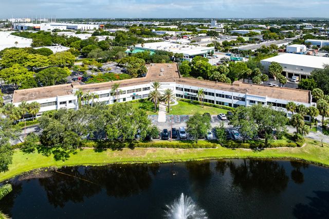 555 Sw 12th Avenue #106, Pompano Beach