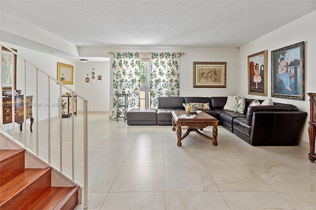 4 of 39 - 12055 Sw 19th Lane #227, Miami, FL