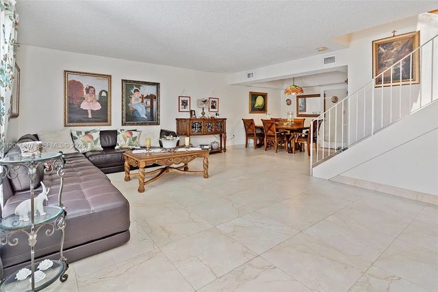5 of 39 - 12055 Sw 19th Lane #227, Miami, FL