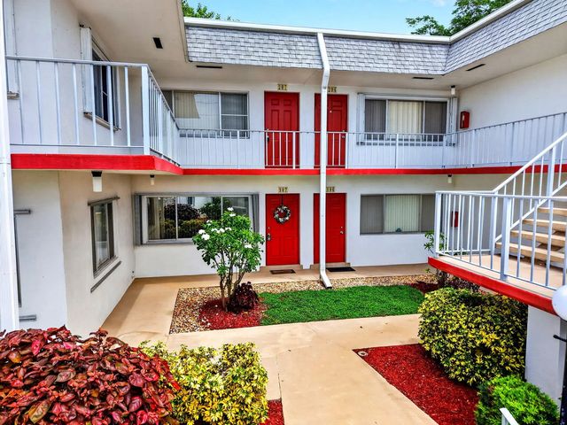 2 of 38 - 3120 Cynthia Lane #107, Lake Worth, FL