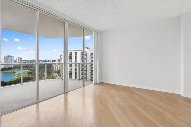 3 of 76 - 20281 E Country Club Drive #1801, Aventura, FL