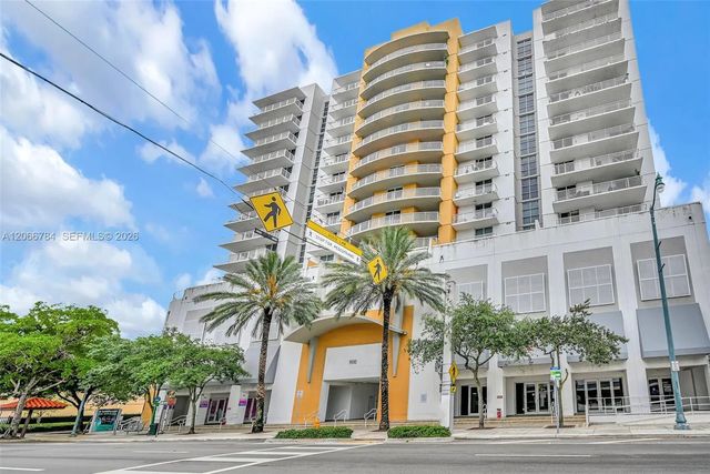 900 Sw 8th Street #908, Miami