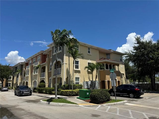 4 of 58 - 10885 Nw 89th Terrace #113, Doral, FL