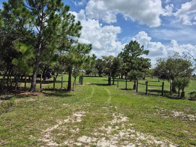 17064 Nw 304th Street, Okeechobee
