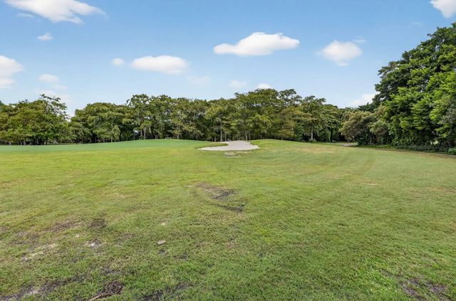 2 of 20 - 8400 Lagos De Campo Boulevard #303, Tamarac, FL