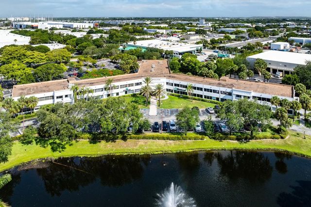 555 Sw 12th Avenue #205, Pompano Beach