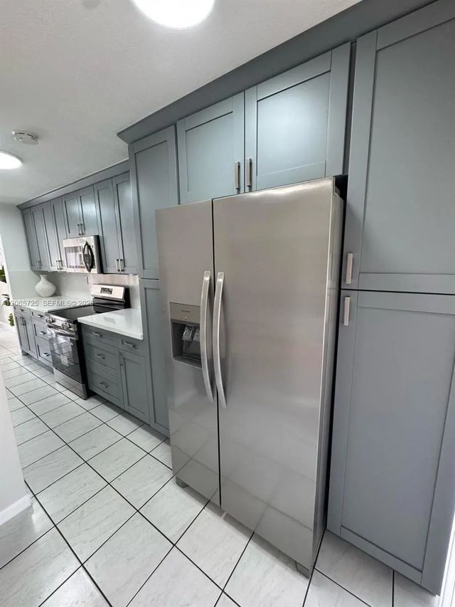 3 of 45 - 832 Nw 81st Way #9, Plantation, FL