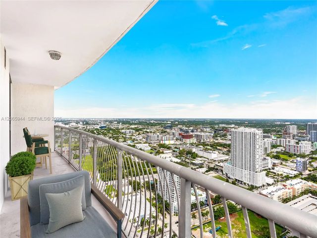 2 of 19 - 1750 N Bayshore Drive #ph-5309, Miami, FL