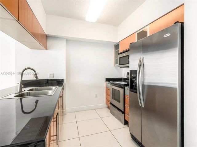 5 of 19 - 1750 N Bayshore Drive #ph-5309, Miami, FL