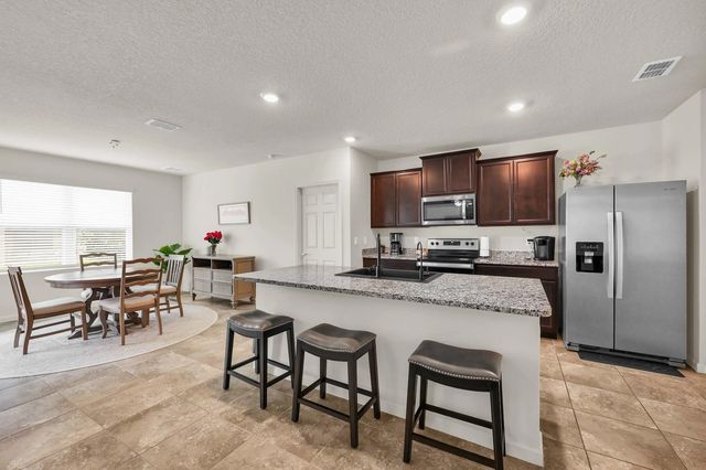 3 of 48 - 6379 Nw Northwood Loop, Port St. Lucie, FL