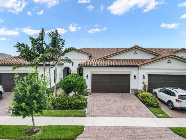 7520 N Blue Spring Drive, Parkland