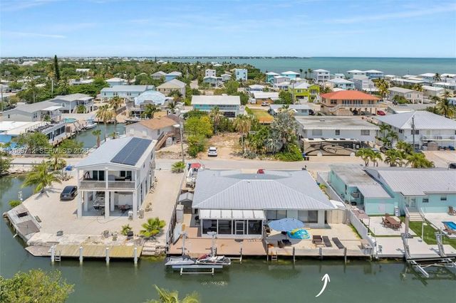 2 of 32 - 427 89th Street #ocean, Marathon, FL