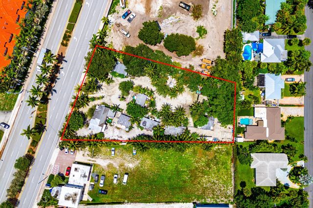 4 of 10 - 3045 N Federal Highway, Boynton Beach, FL