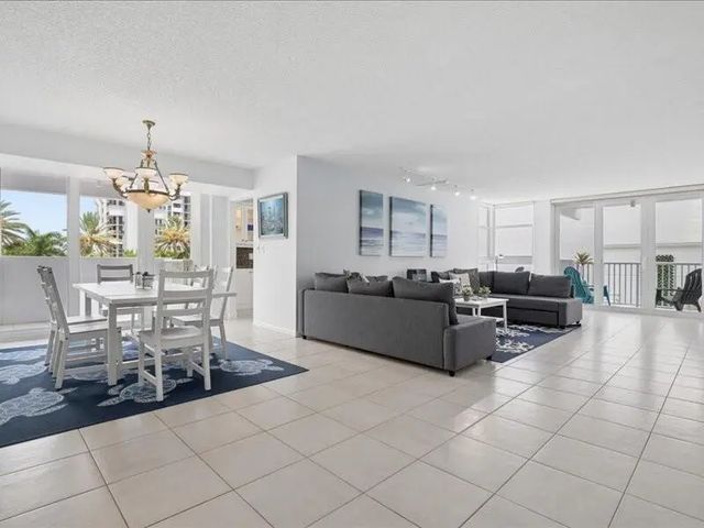 2 of 27 - 1370 S Ocean Boulevard #305, Pompano Beach, FL